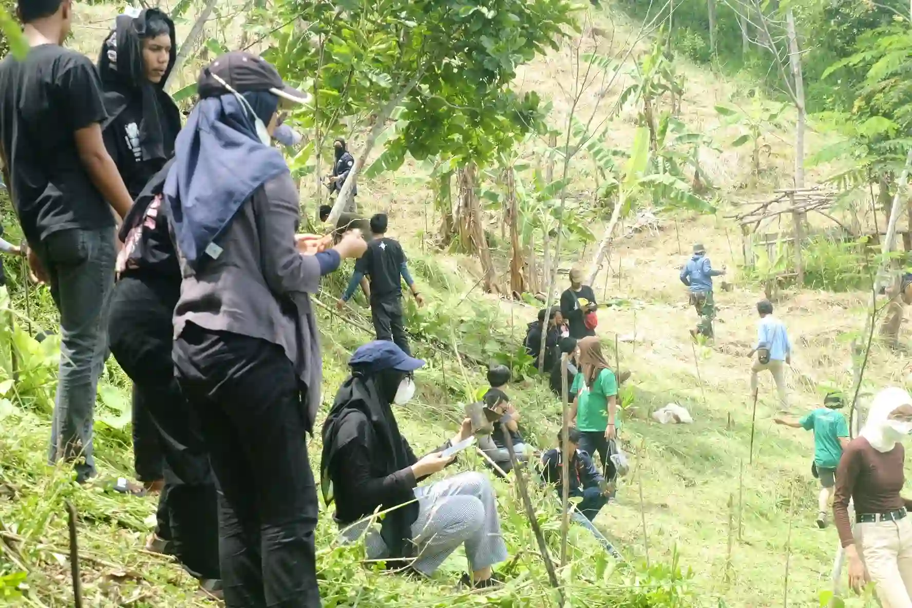 Sedekah Pohon LindungiHutan